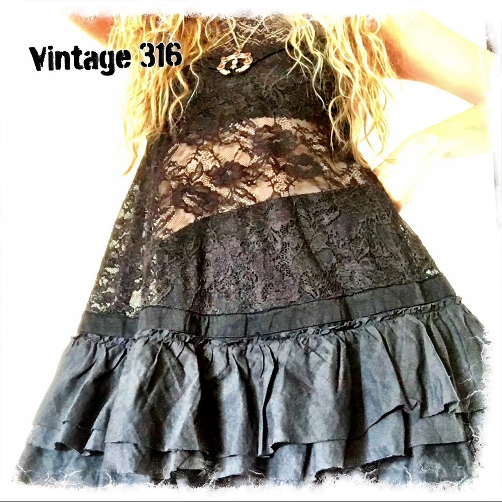 A-Line Ruffles & Lace Layering Tank~ - Picture 4 of 8